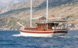Gulet Slano sail Croatia
